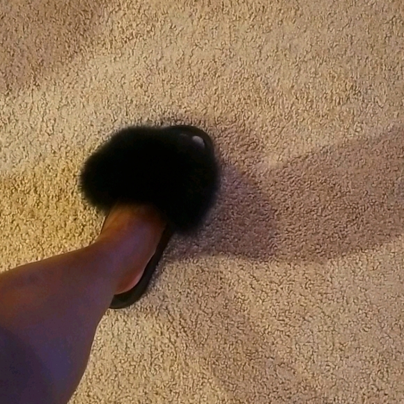 Fur Slippers - Picture 3 of 3